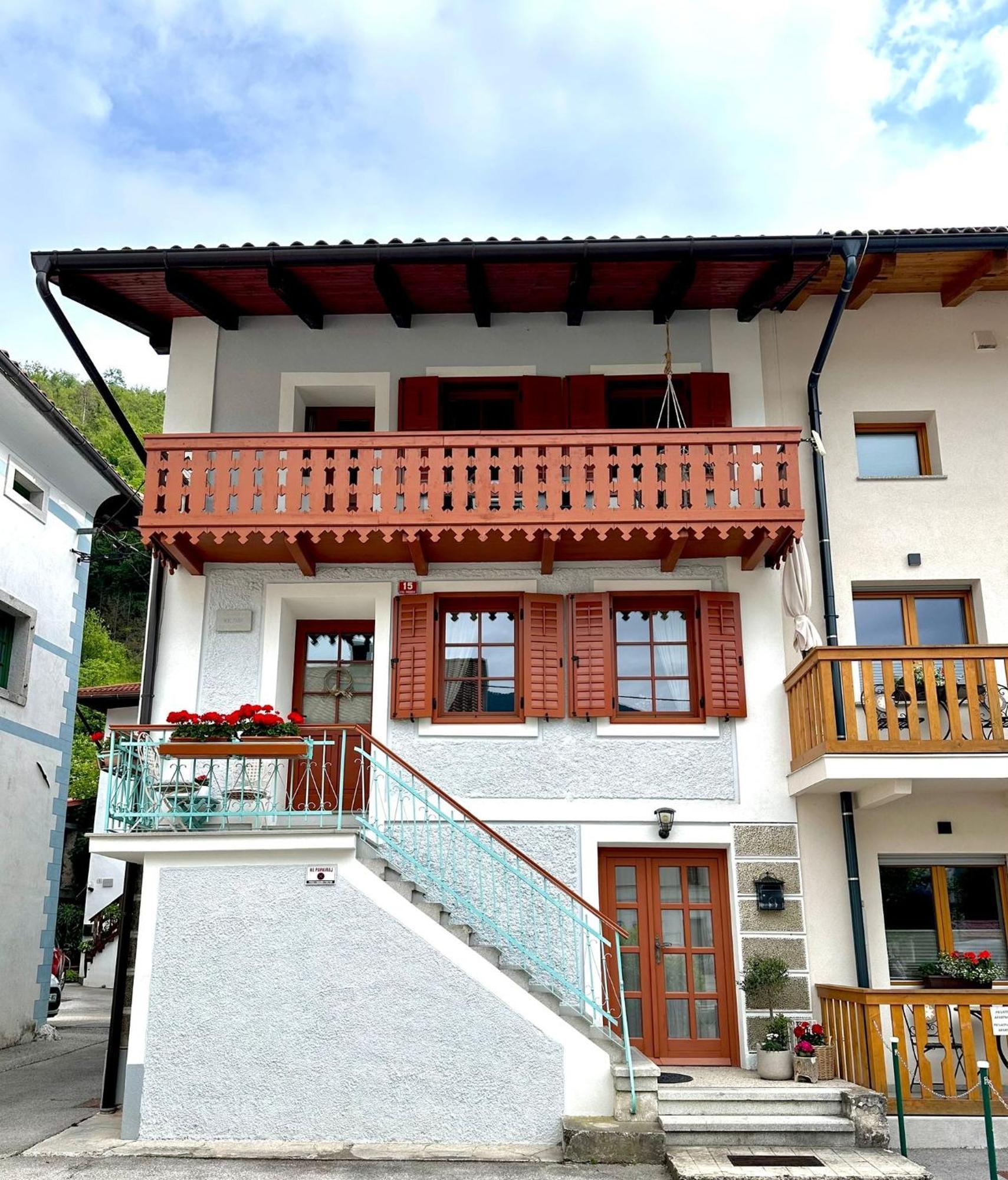 Villa Hisa Rejmr With Private Parking Kobarid Esterno foto